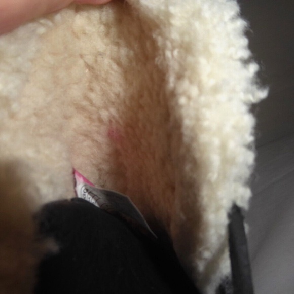 FINAL SALE 🎈UGG Akadia Black Leather Shearling Boots Size 6 NEW NO BOX * - Picture 14 of 16